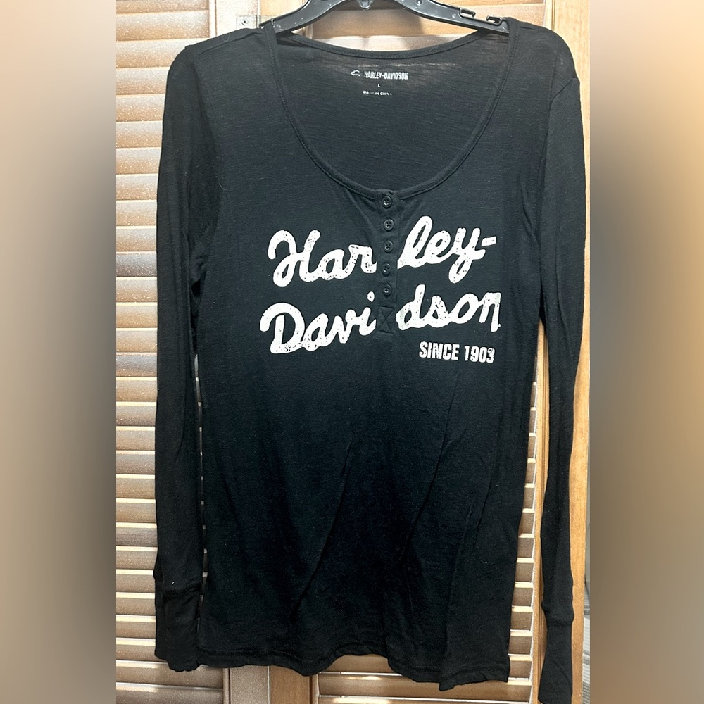 Women’s Large Harley Davidson Henley